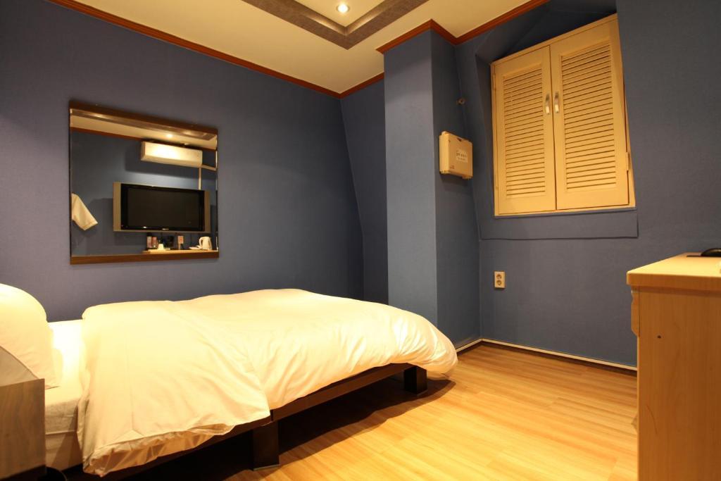Apartment Gangnam L *